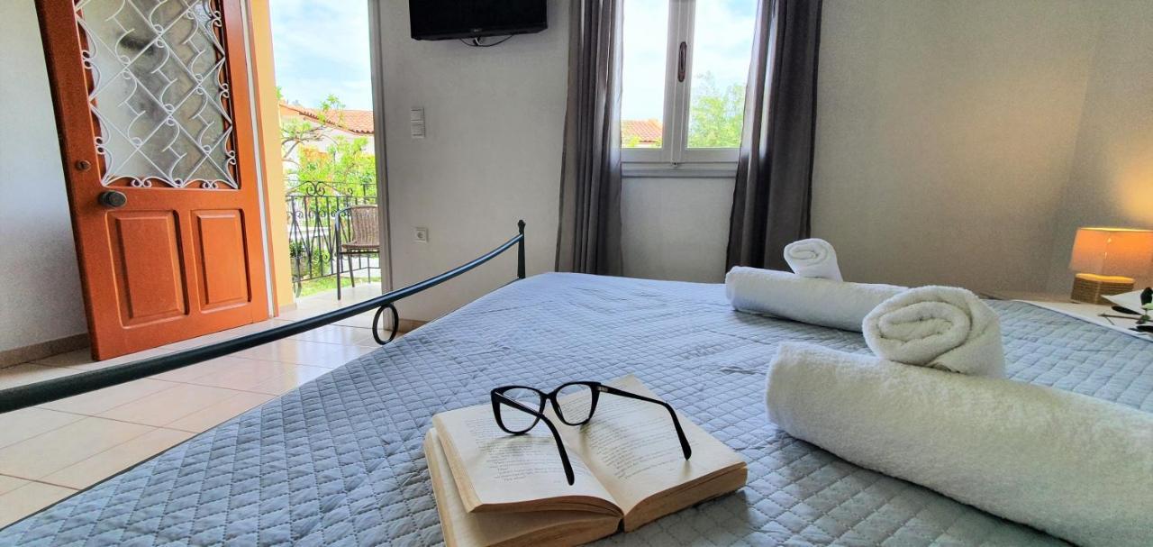 Aphrodite Studios & Apt With Pool Lákka 外观 照片