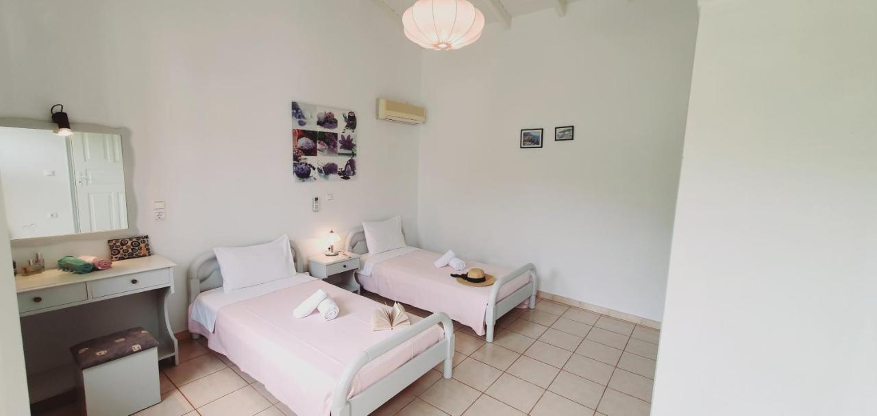 Aphrodite Studios & Apt With Pool Lákka 外观 照片
