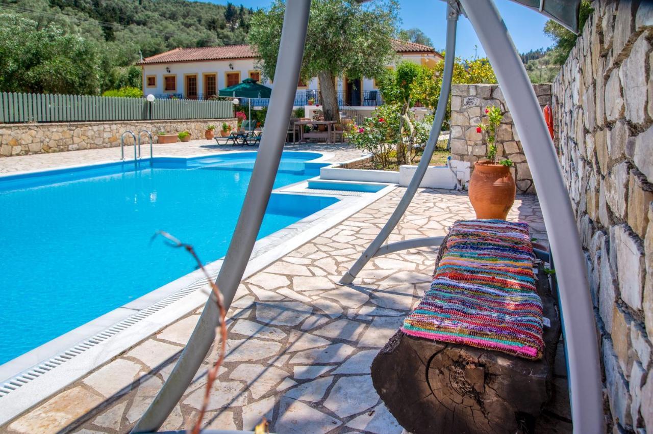Aphrodite Studios & Apt With Pool Lákka 外观 照片